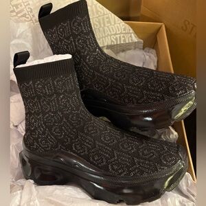 Steve Madden Flyby Trainer